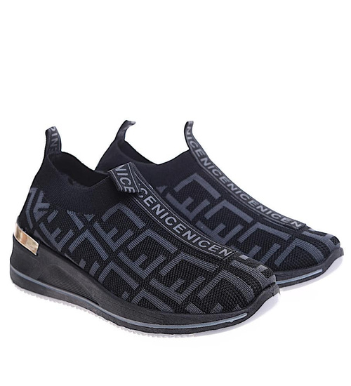 Wsuwane elastyczne czarne buty sportowe /D3-2 16050 T184/