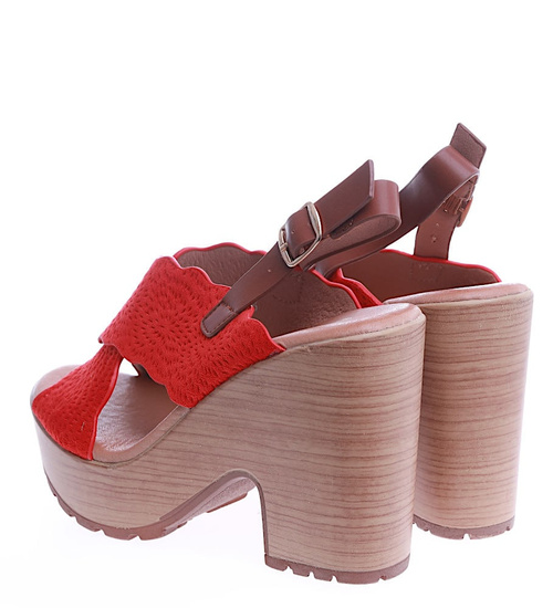 Czerwone damskie sandały na obcasie i platformie /A5-1 14121 S295/
