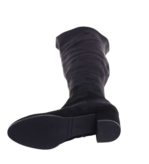 Czarne klasyczne kozaki do kolan na obcasie /E6-1 18203 W583/