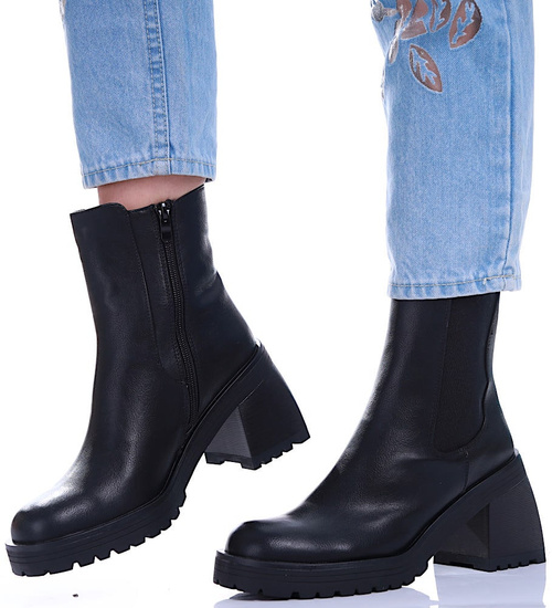 Czarne botki damskie na grubym słupku /G12-1 17050 G324/