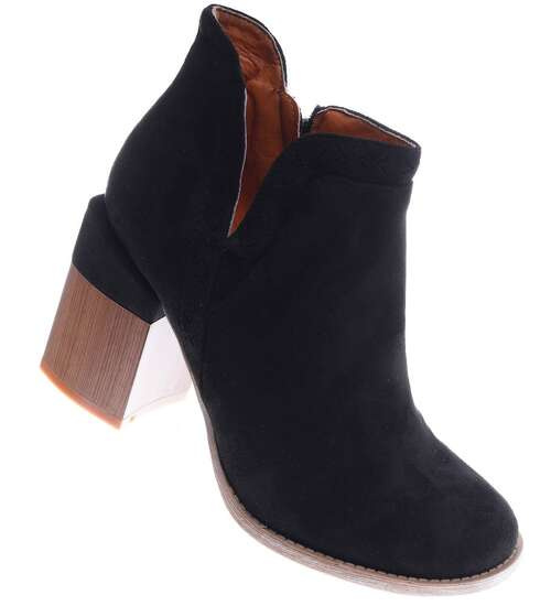 Czarne ocieplane botki na słupku /F1-3 15022 S334/ Czarne ocieplane botki na słupku /F1-3 15022 S334/