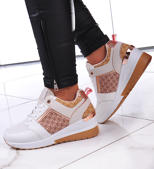 Białe trampki sneakersy na niskim koturnie /E8-2 12943 T595/