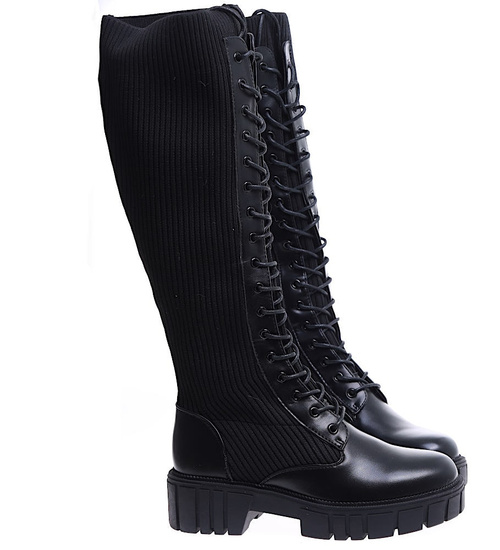 Czarne wysokie trapery glany z elastyczną cholewką / D7-3 15305 T592/