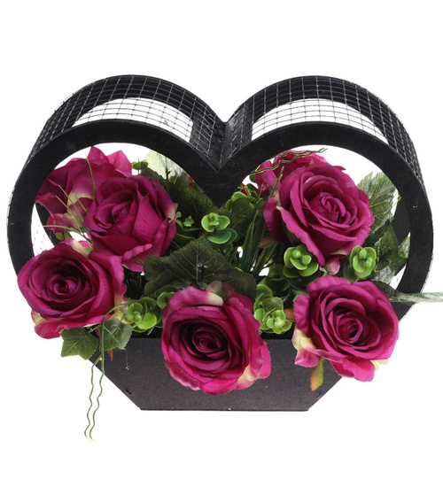 Kompozycja kwiatowa- fioletowe róże w dużym czarnym sercu /Komp110 P424/