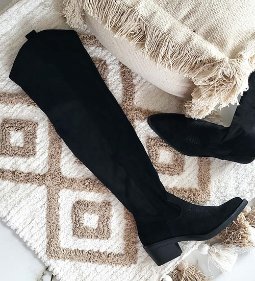 Wysokie czarne kozaki muszkieterki /G2-2 14769 T462/