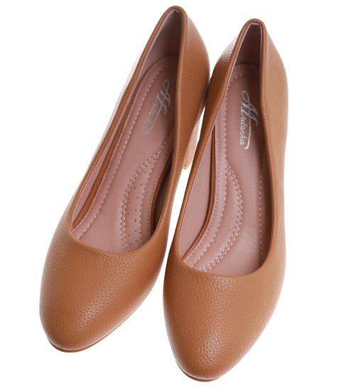 Karmelowe czółenka na słupku /E8-2 17747 G157/