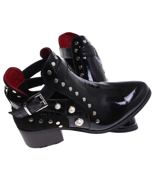 Czarne botki lakierowane na niskim obcasie /F2-1 15233 T187/