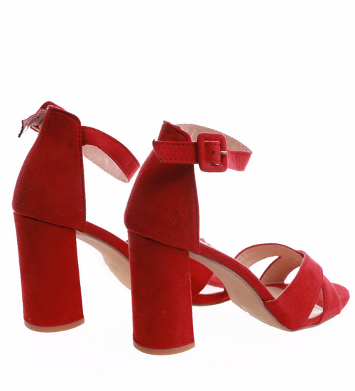 Czerwone damskie sandały na obcasie ost389