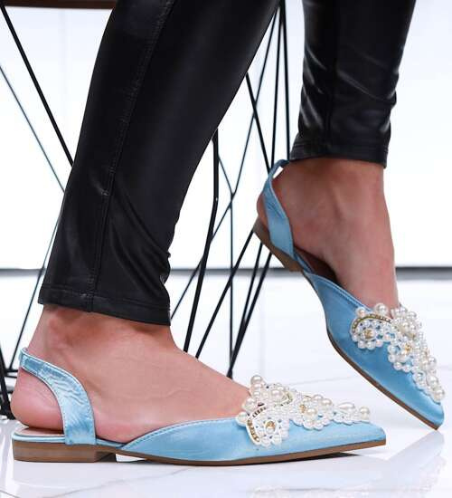 Niebieskie płaskie sandały z perełkami /C7-2 16364 G079/