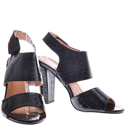 Czarne damskie sandały na słupku /D8-3 12199 T198/