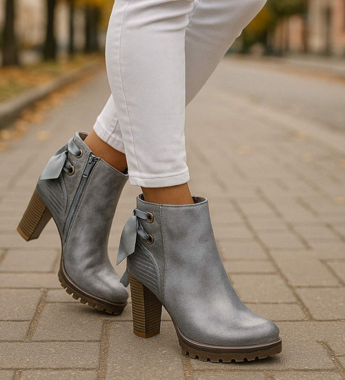 Szare botki damskie na obcasie /i5-2+H2 18307 T234/