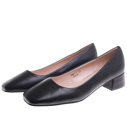 Czarne czółenka na niskim obcasie /E9-2 17736 W102/