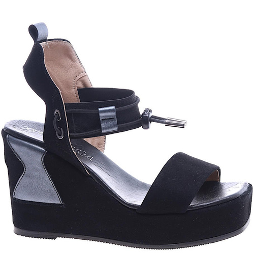 Skórzane czarne sandały damskie /D1-3 14379 T179/