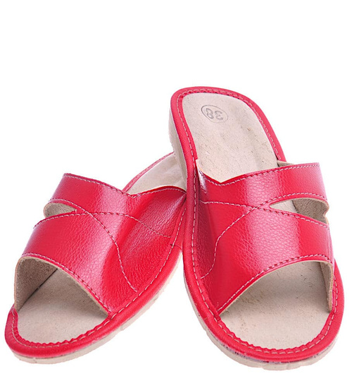 Bordowe klapki ze skóry z wycięciami /G7-1 4826 S175/