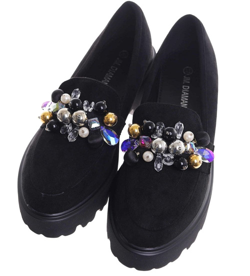 Czarne półbuty loafersy na platformie z kamieniami /A8-2 18483 T203/