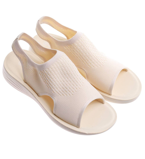 Beżowe elastyczne sandały na platformie /E4-3 17513 W132/