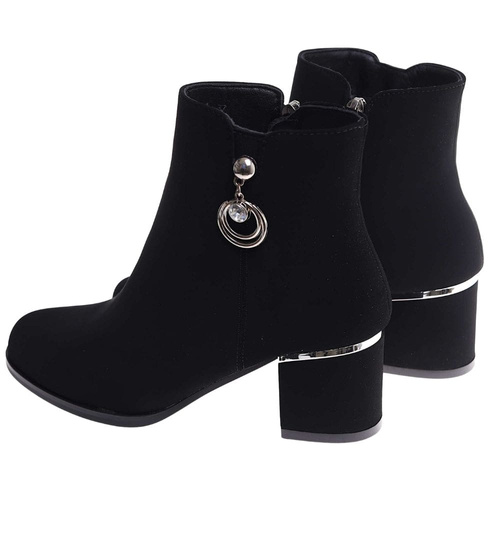 Czarne eleganckie botki na niskim obcasie /D4-3 18270 W483/