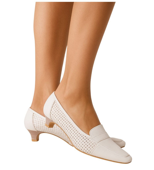 Ażurowe beżowe czółenka na niskim obcasie /E2-2 14033 T035/