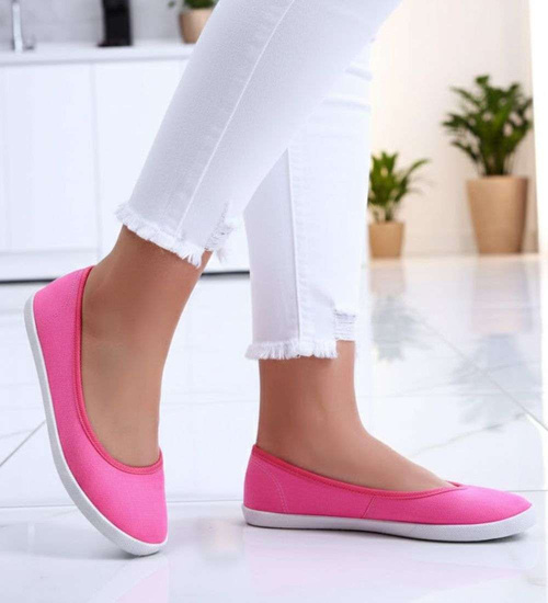 Materiałowe różowe balerinki jak tenisówki /D6-1 14402 T038/