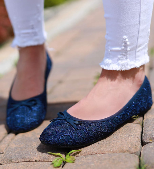 Granatowe koronkowe baleriny /G5-3 16607 T8-61/