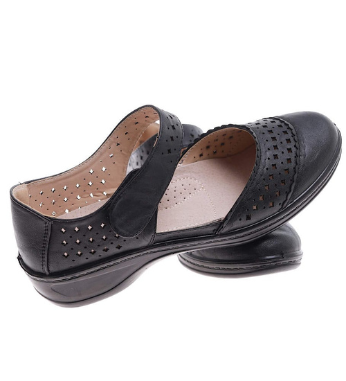 Czarne ażurowe półbuty z paskiem na rzep /F3-3 16358 T232/