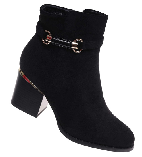 Botki damskie ocieplane na niskim obcasie Czarne /E7-2 18238 W522/