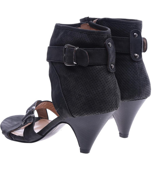 Czarne sandały damskie na niskim obcasie /D8-3 14376 T069/