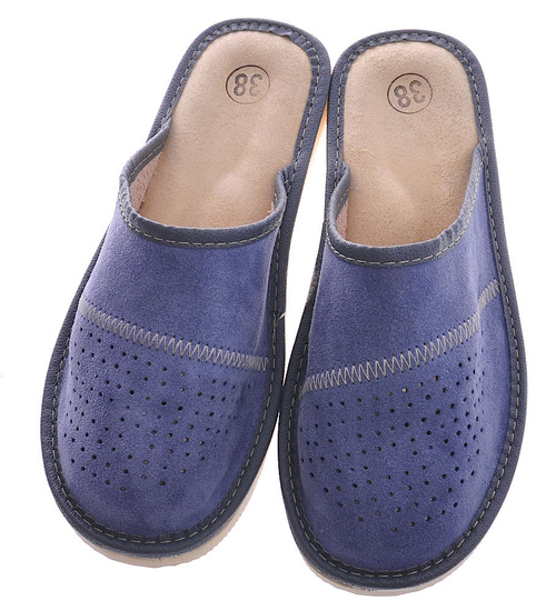 Skórzane kapcie damskie z Podhala Granatowe /A3-1 8452 S197/