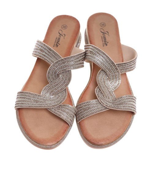 Złote klapki na niskim obcasie ost508