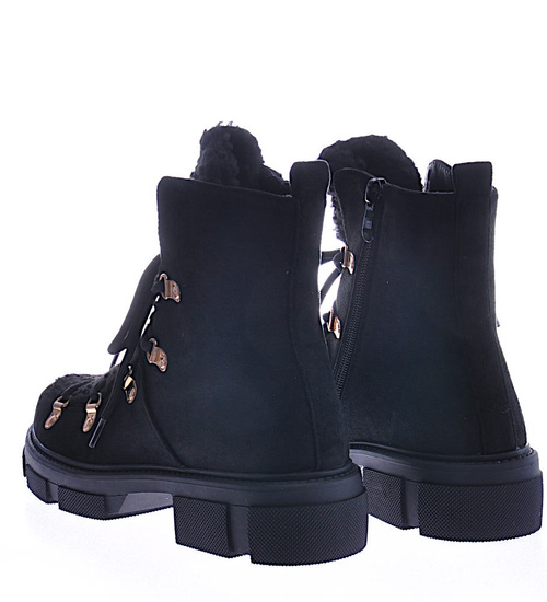 Wysokie botki sztyblety z obszytym kożuszkiem Czarne /G7-3 12599 T916/