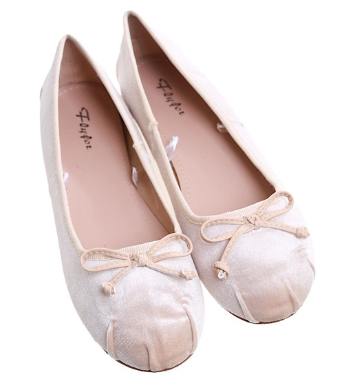 Zamszowe beżowe balerinki z paseczkami /A8-2 13330 T035 +H2/