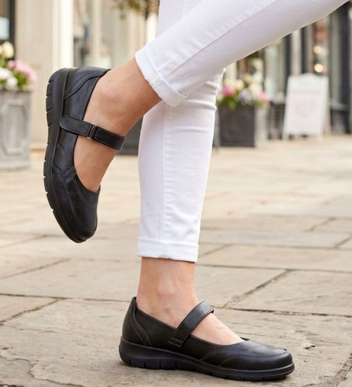 Czarne damskie półbuty na rzepy /G9-3 18703 T288/