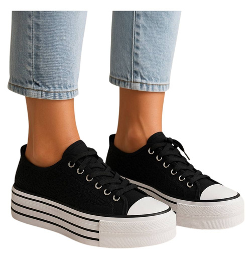 Czarne ażurowe trampki na platformie /B6-3 17951 T383/