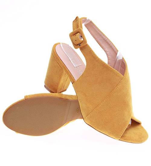 Zamszowe żółte sandały na obcasie /G10-3 16125 T242/