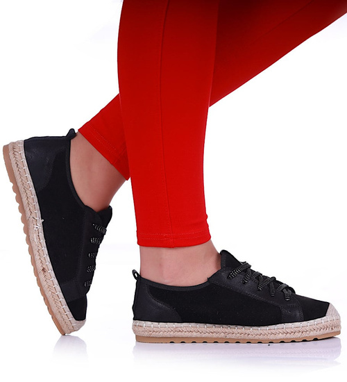 Czarne półbuty espadryle na platformie /H2 17204 G185/