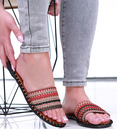 Płaskie klapki damskie z azteckim wzorem Black /B4-2 16354 G079/