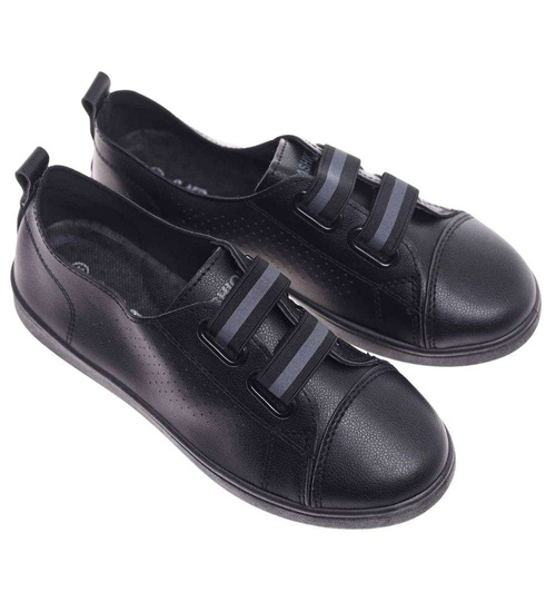 Czarne ażurowe tenisówki wsuwane /E4-3 18706 T185/