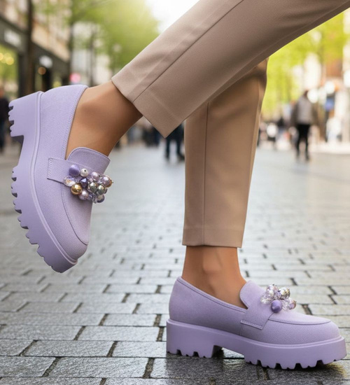 Fioletowe półbuty loafersy na platformie z kamieniami /B3-2 18485 T203/