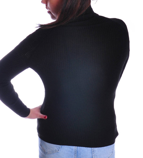 Damski czarny golf z perełkami /C7-1 UB302 T197/