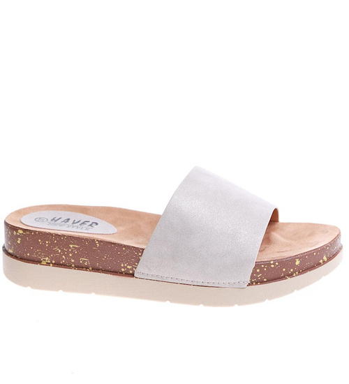 Srebrne klapki damskie na platformie /A10-2 16109 T231/