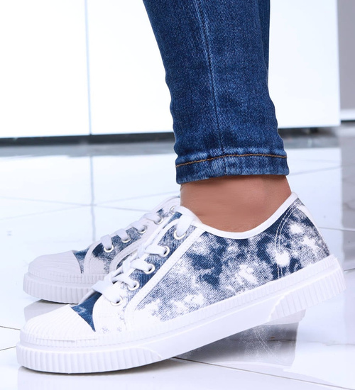 Sznurowane nakrapiane trampki damskie /C2-2 15030 T165/