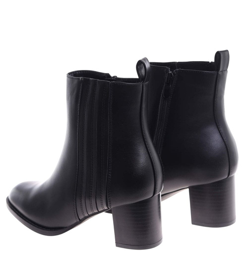Czarne botki na niskim obcasie /G3-3 18403 W385/