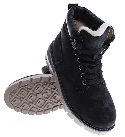 Ocieplane czarne trapery damskie /G4-3 15029 T338/