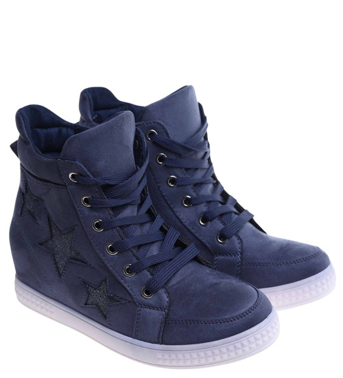 Granatowe sneakersy na niskim koturnie /C7-2 10540 T393/