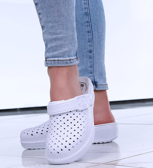 Kryte białe klapki na basen /E10-1 15521 S192/