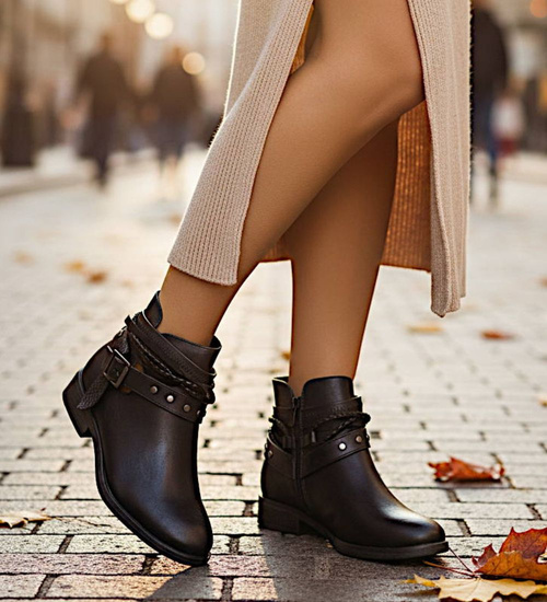 Czarne damskie botki z wyciętą cholewką /E2-2 18514 T198/