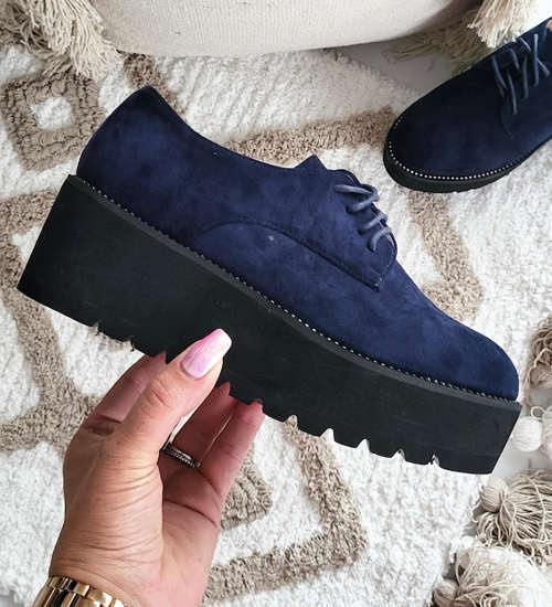 Sznurowane granatowe półbuty na platformie /F7-2 14748 T253/ Sznurowane granatowe półbuty na platformie /F7-2 14748 T253/