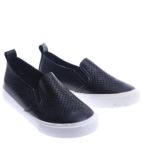 Ażurowe wsuwane trampki slip on Czarne /B6-2 13765 T122/