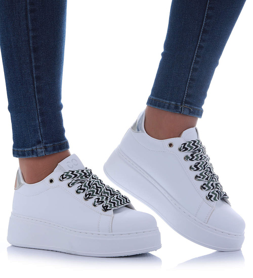 Białe damskie trampki na platformie /E10-3 17470 G288/