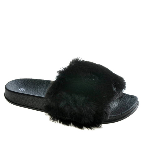 Czarne damskie klapki z futerkiem /G3-3 4519 S109/